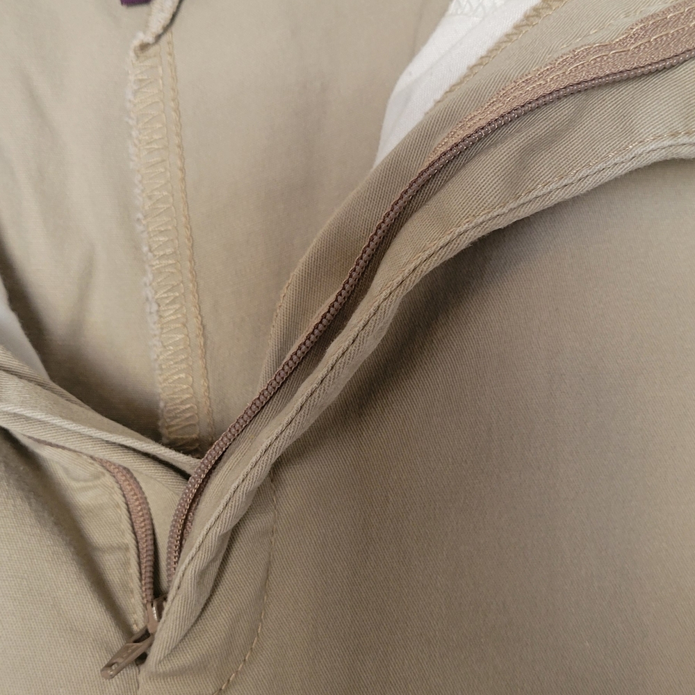 Women's Khaki Stretch Chino Shorts - Classic Casual Size 24W - Picture 6 of 8